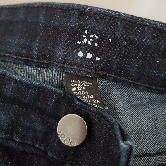 Jeans - Picture 2 of 4